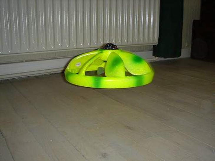 Fly Ufo nr. 3 =) - Ufo og her flyver den faktisk over jorden billede 1