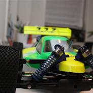 Buggy Kyosho inferno mp 777 WC