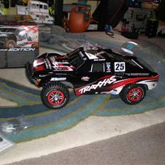 Off-Roader Traxxas Slash 4X4