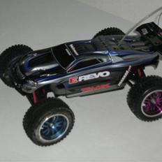 Off-Roader Traxxas 1/16 E-revo