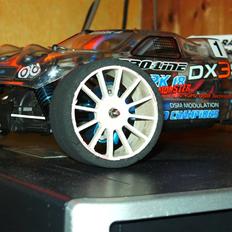 Bil Lrp shark 18 factory team