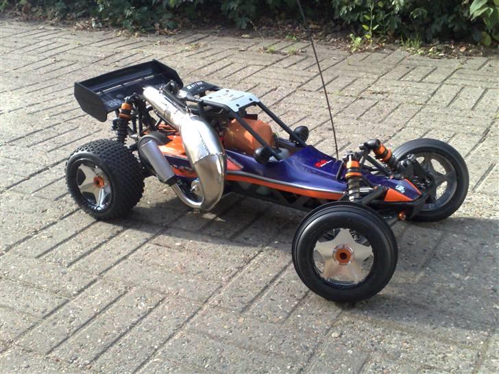 Buggy baja 5b ss - asfalt-ræs om morgenen billede 11