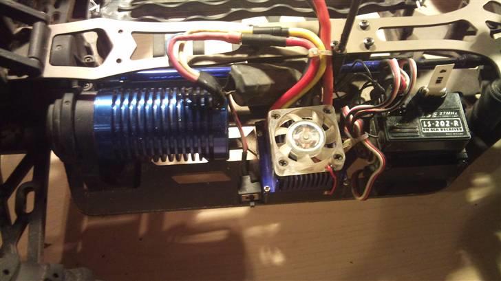 Off-Roader stealth x09 *SOLGT* billede 3