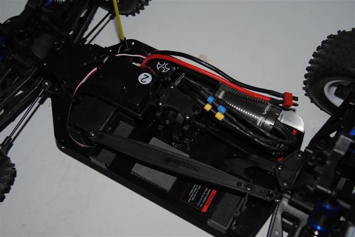 Buggy Kyosho Dbx Ve *SOLGT* billede 8