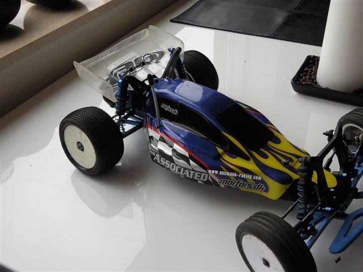 Buggy team associated rc10b4 billede 10