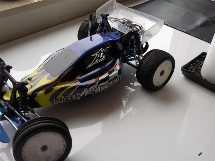 Buggy team associated rc10b4 billede 11