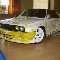 Bil TL01 BMW E30 *Solgt*