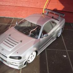 Bil tt-01D skyline (108km/t!)