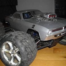 Truck Traxxas Revo 2,5R. Solgt.