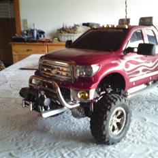 Truck Tundra Highlift