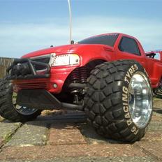 Bil FG Stadium Truck