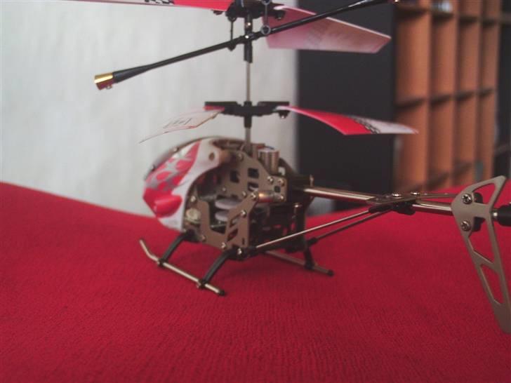 Fly SWIET mini helekopter billede 4