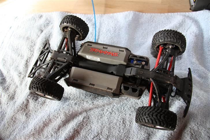 Bil Traxxas Slash 1/16 billede 4