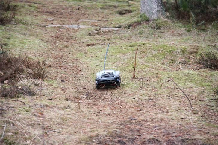 Bil Traxxas Slash 1/16 billede 5