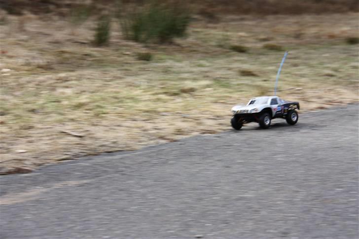 Bil Traxxas Slash 1/16 billede 11