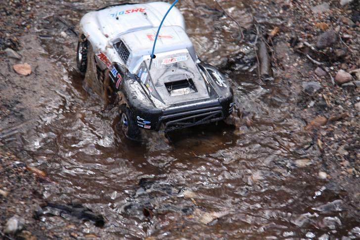 Bil Traxxas Slash 1/16 billede 14