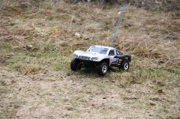 Bil Traxxas Slash 1/16 billede 15
