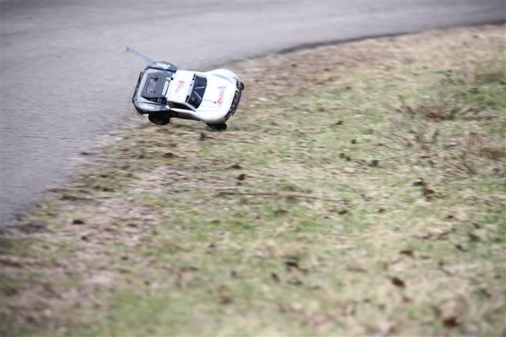 Bil Traxxas Slash 1/16 billede 16