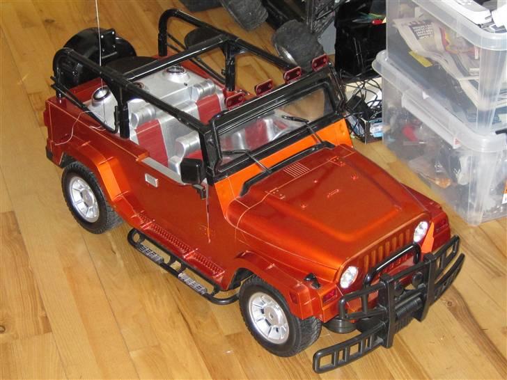 Off-Roader Jeep - Fjernstyret Jeep 1:5 billede 1