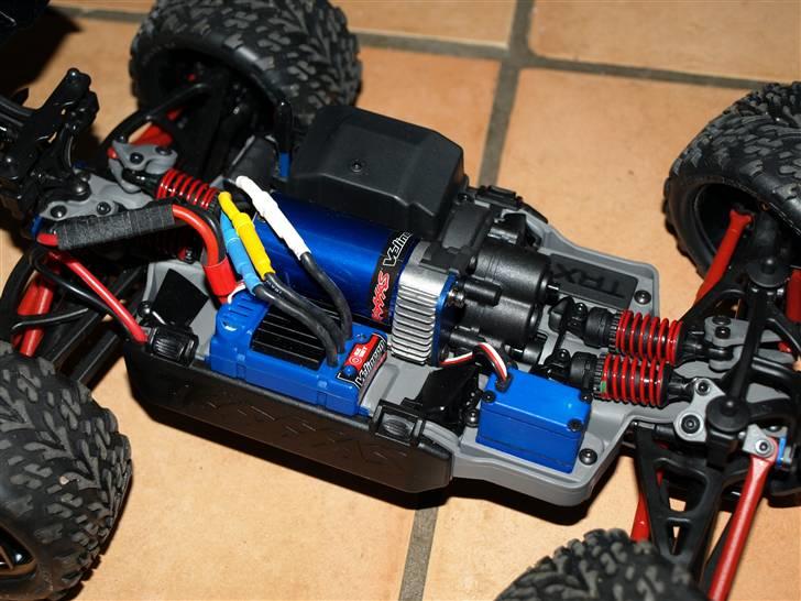 Bil E-Revo VXL 2,4ghz (7107)  billede 3