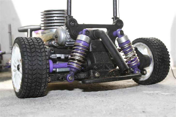 Bil CEN 1:10 Peugeot 406 - Tydelige træthedstegn efter rigtig mange kilometer billede 3