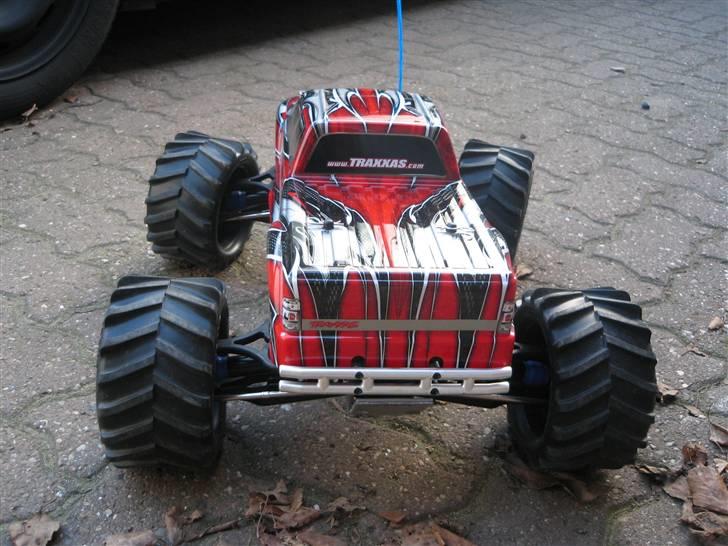 Bil Traxxas e-maxx - helt ny(; lige efter ´´unboxing´´ billede 2
