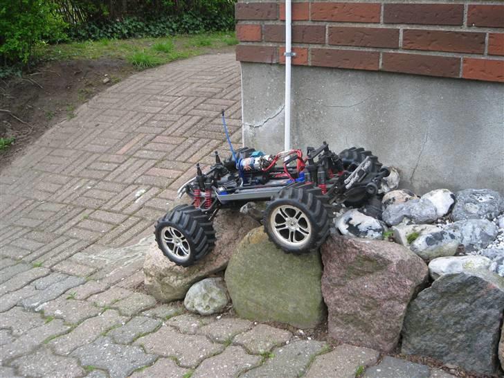 Bil Traxxas e-maxx billede 3