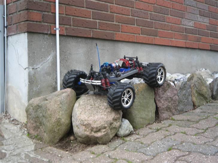 Bil Traxxas e-maxx billede 5