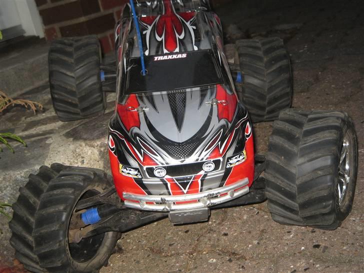 Bil Traxxas e-maxx billede 10