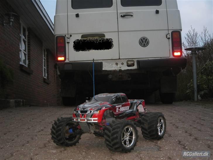Bil Traxxas e-maxx billede 16