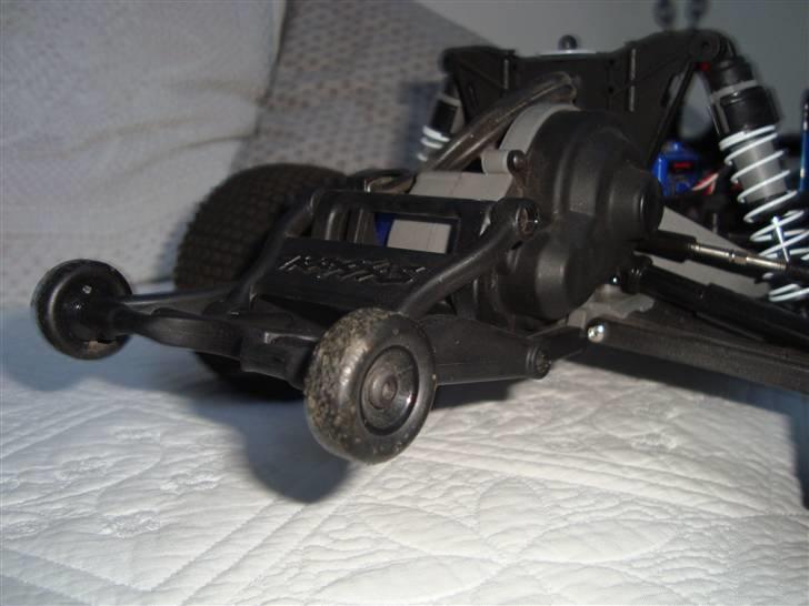 Off-Roader Rustler vxl SOLGT  - Wheelibar det er nødvendigt ! billede 8