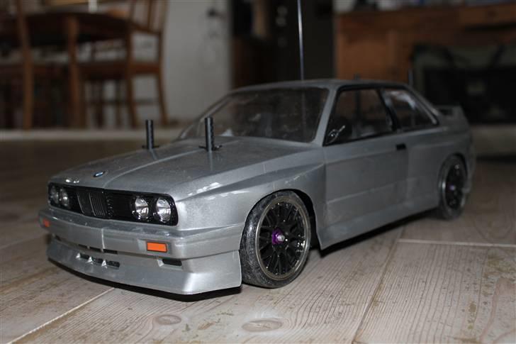 Bil Tamiya TT-01 BMW e30 M3 - Gået efter en meget Clean stil billede 2