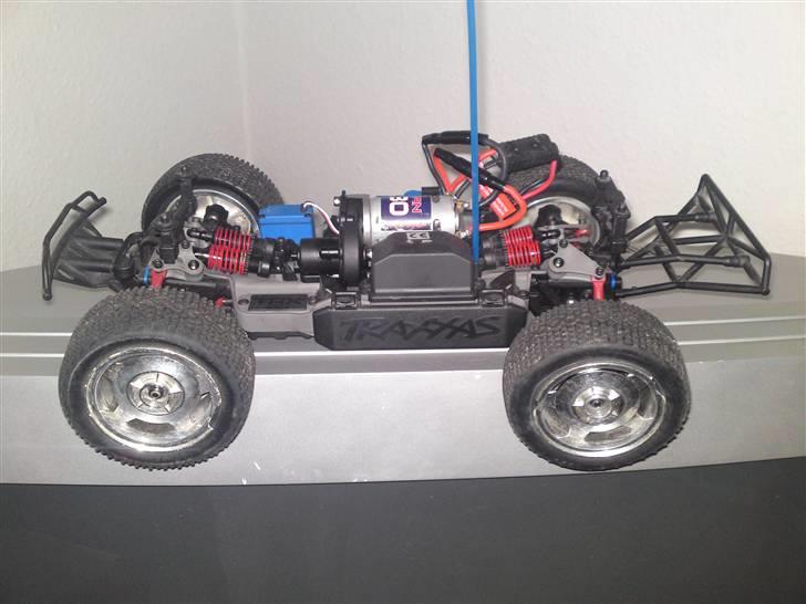 Buggy Traxxas slash 1:16 billede 2