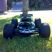 Truck Traxxas Revo RB 523