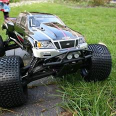 Off-Roader Savage X K4.6 
