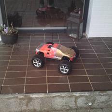Off-Roader traxxas revo