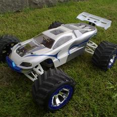 Bil Traxxas E-revo BL 2,4 GHz