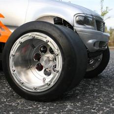 Bil Fg Elcon Monster