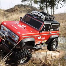 Off-Roader Axial SCX-10