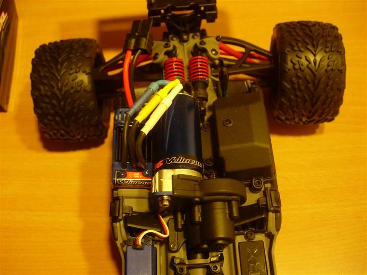 Bil 1/16 E revo vxl billede 3