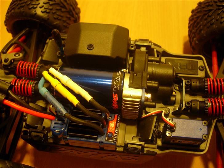 Bil 1/16 E revo vxl billede 5