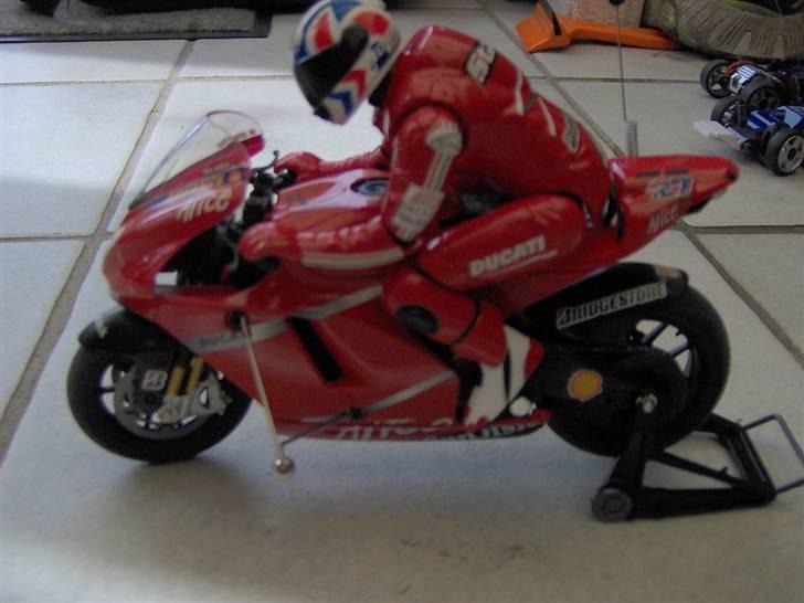 Motorcykel ducati desmosedici billede 1