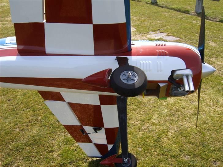 Fly YAK-54 billede 7