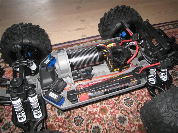Off-Roader E-Maxx Brushless Edition billede 4