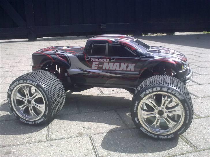 Off-Roader E-maxx brushless billede 2