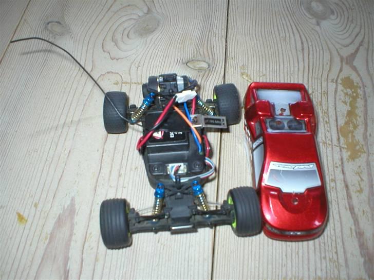 Bil Team Losi Micro-T 1/36 billede 3
