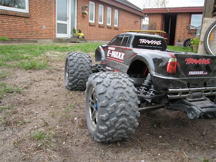 Off-Roader E-Maxx Brushless Edition billede 11