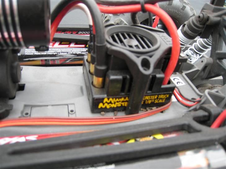 Off-Roader E-Maxx Brushless Edition - Mamba Monster! billede 16
