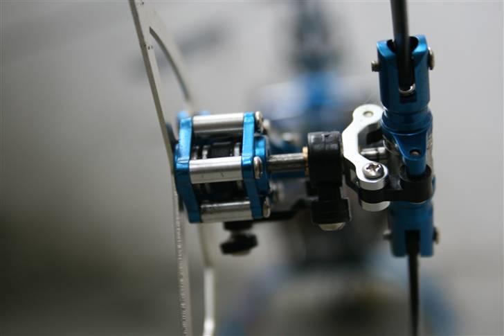 Helikopter T-rex 450 SE V2 - klon billede 7