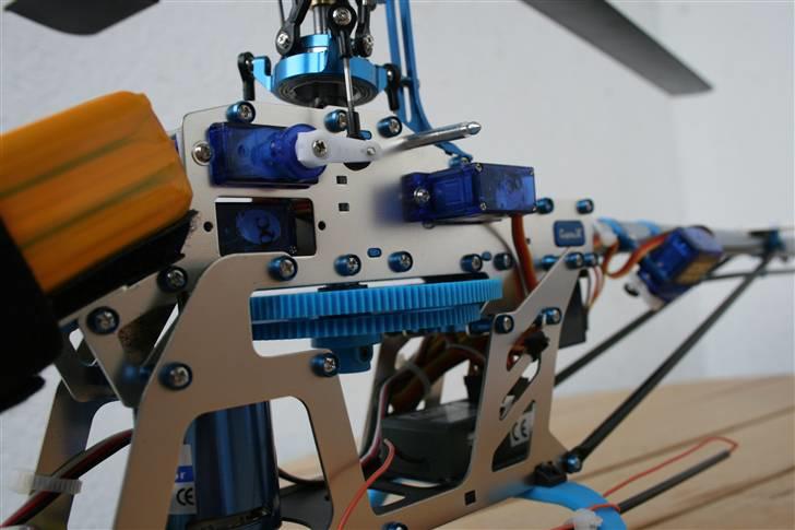 Helikopter T-rex 450 SE V2 - klon billede 13